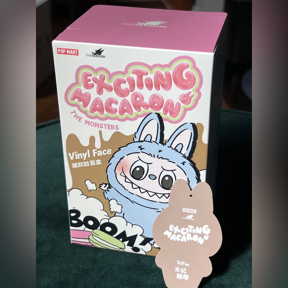 Pop Mart Exciting Macaron Labubu - Toffee